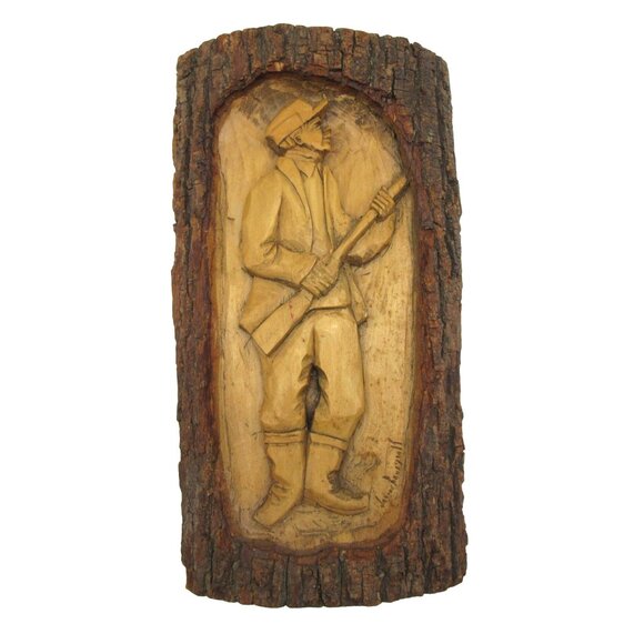 WOOD Carving with Tree Bark Wall Art Hunter Rifle Decor from Canada 14 inches - Picture 2 of 11